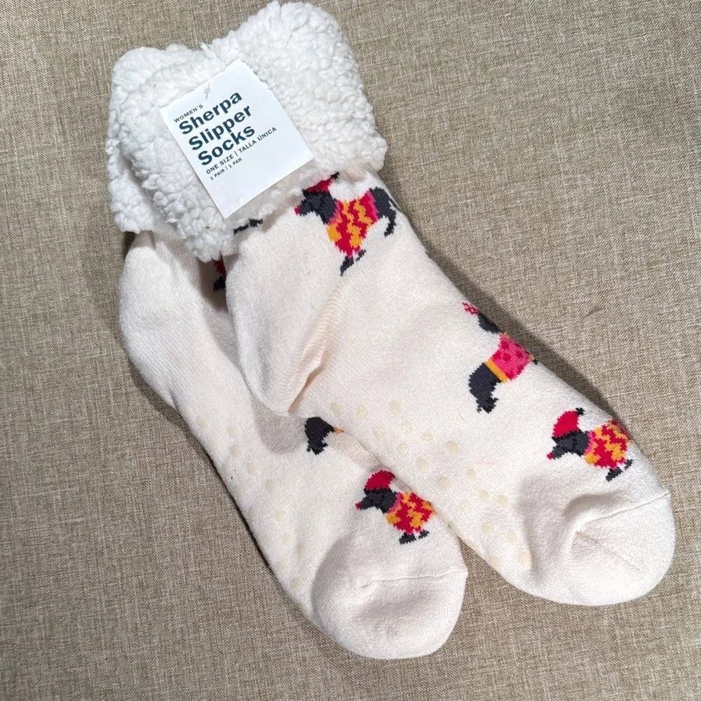 Women’s‎ Sherpa Dachshund Slipper Socks….One size